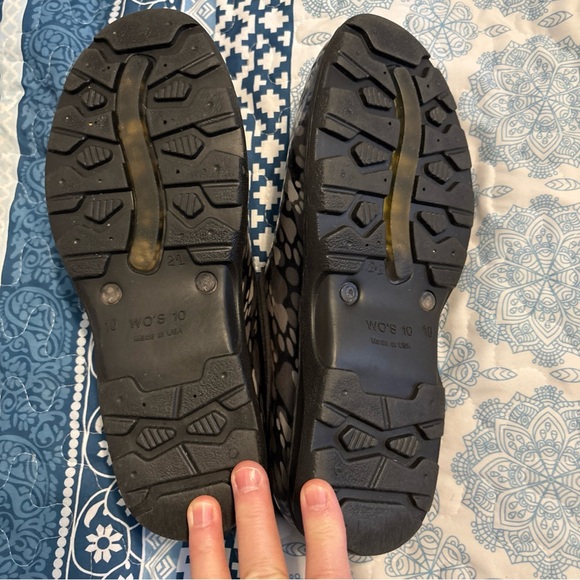 Slogger Paw Print Clogs, sz 10 - Picture 8 of 8